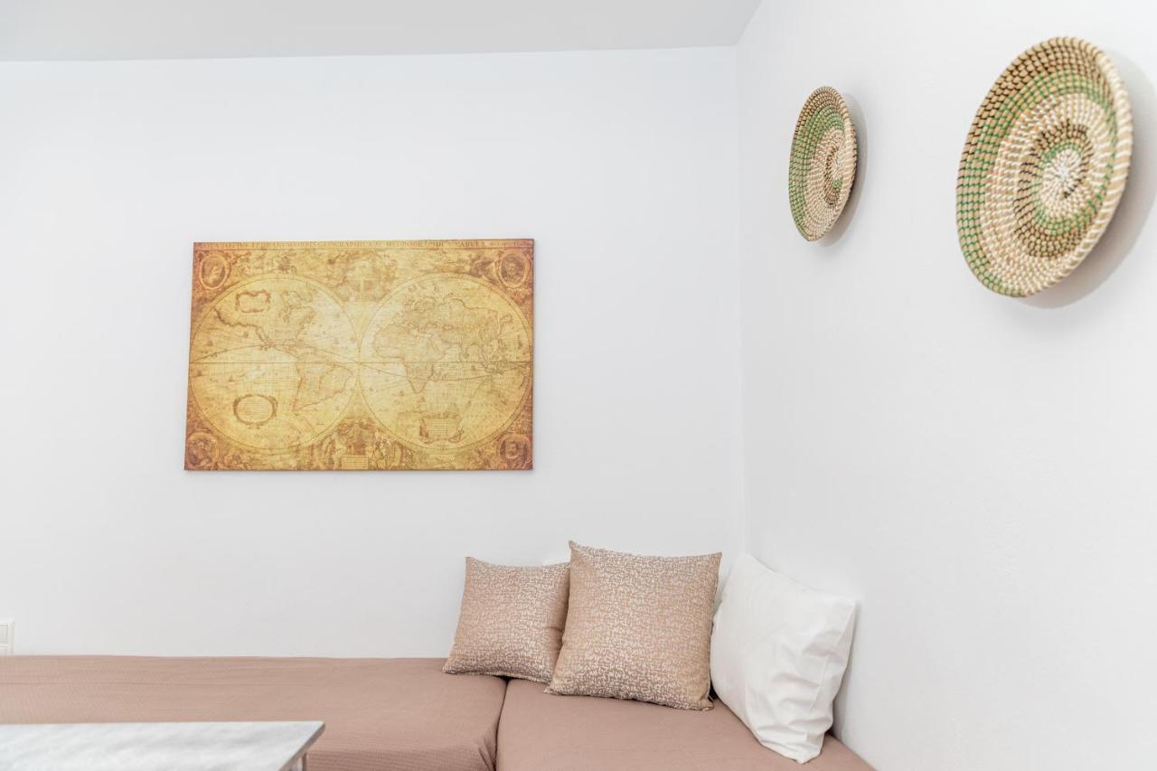Depis Castle Renata Luxury Apartments Naxos City Екстер'єр фото